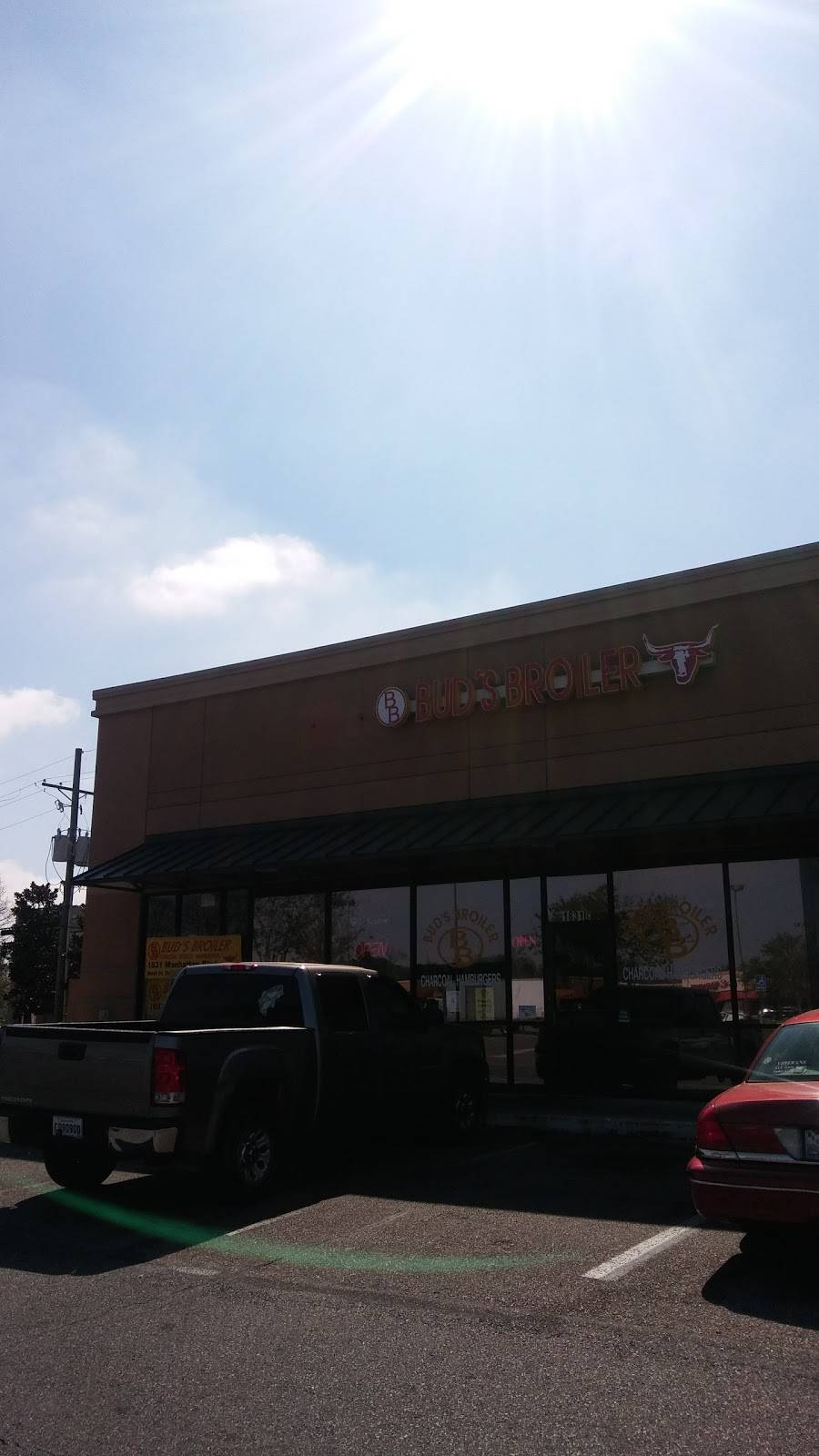 Buds Broiler | restaurant | 1831 Manhattan Blvd, Harvey, LA 70058, USA | 5043749919 OR +1 504-374-9919