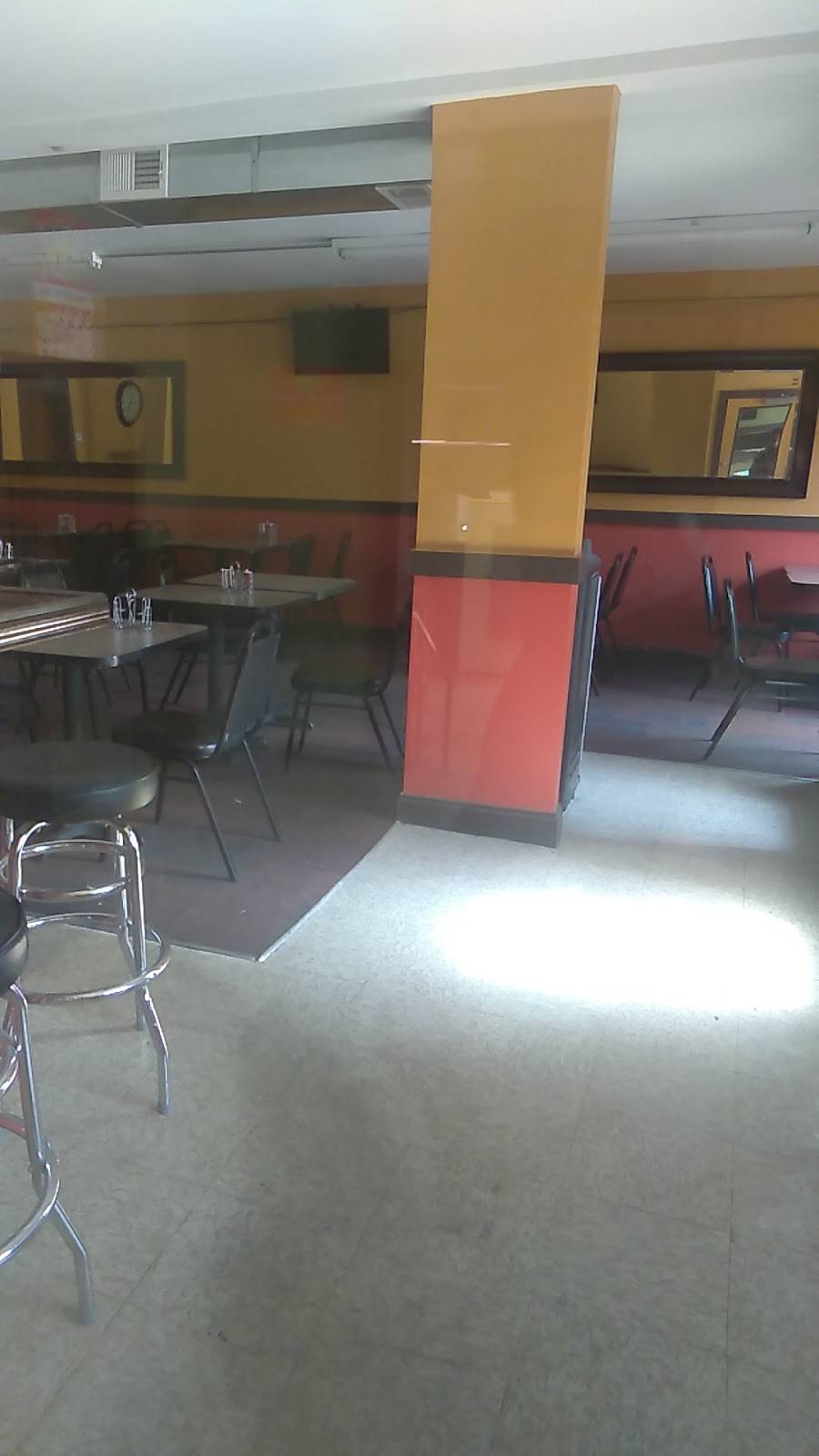 Brothas Grill & Convenience Store | restaurant | 2900 E 39th St, Kansas City, MO 64128, USA | 8168328286 OR +1 816-832-8286