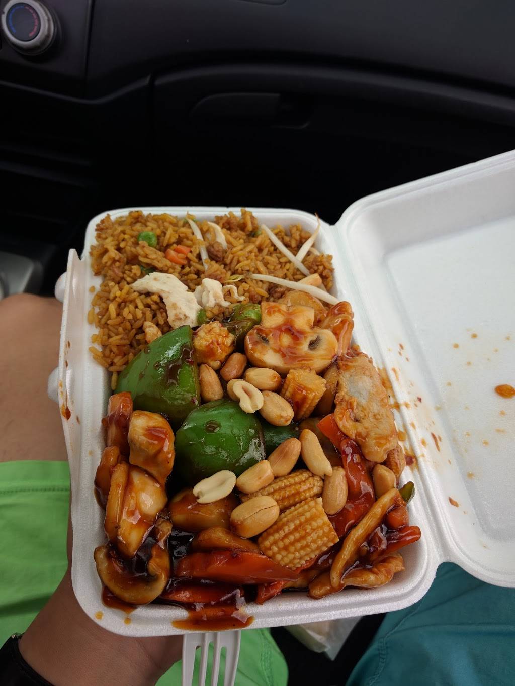 Great Wall Chinese Restaurant | restaurant | West Park Plaza, 448 Holland St W #6, Bradford, ON L3Z 2A4, Canada | 9057757763 OR +1 905-775-7763