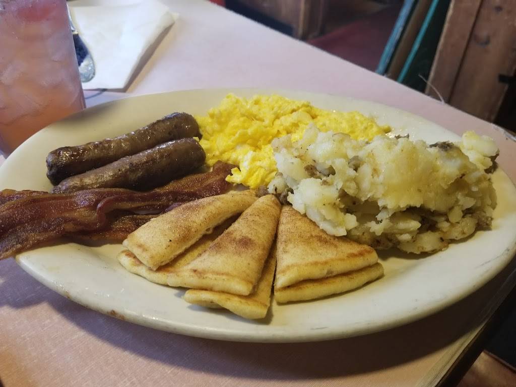 BBs Butchers Inn | restaurant | 1489 Winder St, Detroit, MI 48207, USA | 3138180200 OR +1 313-818-0200