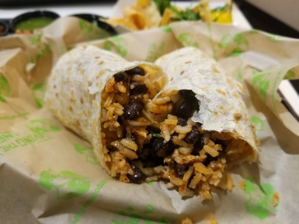 Baja Fresh Mexican Grill | restaurant | 979 Avenida Pico Unit A, San Clemente, CA 92673, USA | 9493614667 OR +1 949-361-4667