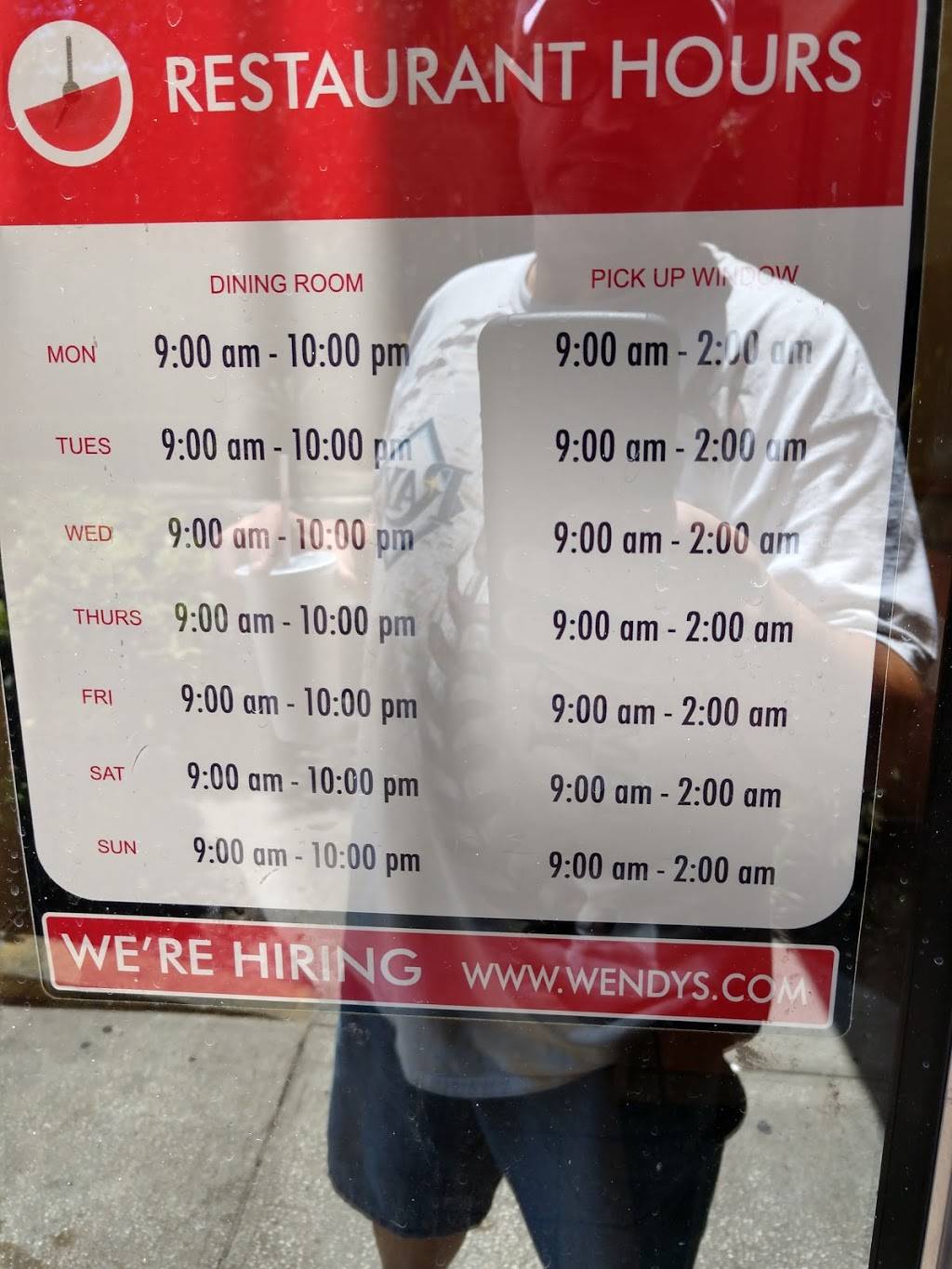 Wendys | restaurant | 2400 N Orange Ave, Orlando, FL 32804, USA | 4078989512 OR +1 407-898-9512