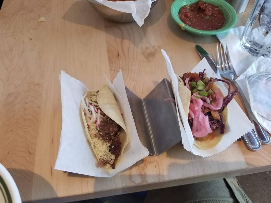 Mexican Radio | restaurant | 1734 NW 16th St, Oklahoma City, OK 73106, USA | 4059005608 OR +1 405-900-5608