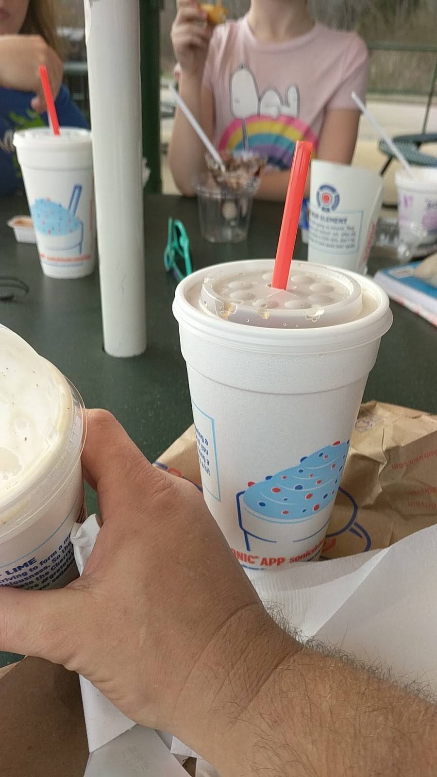 Sonic Drive-In | restaurant | 9102 TN-20, Summertown, TN 38483, USA | 9319640750 OR +1 931-964-0750