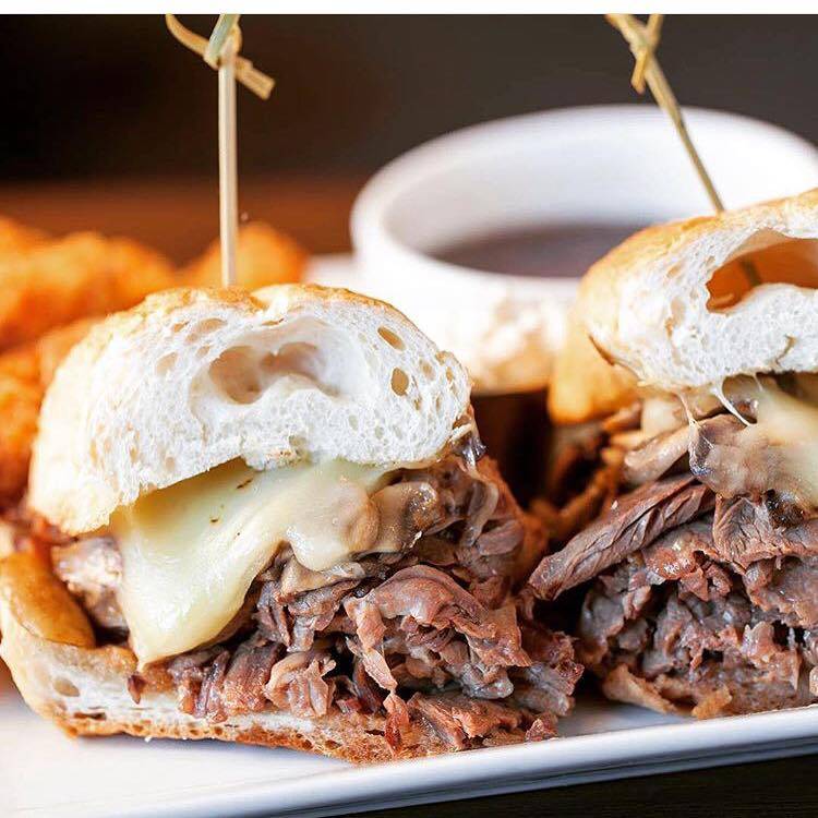 Malarkys Irish Pub | restaurant | 3011 Newport Blvd, Newport Beach, CA 92663, USA | 9496752340 OR +1 949-675-2340