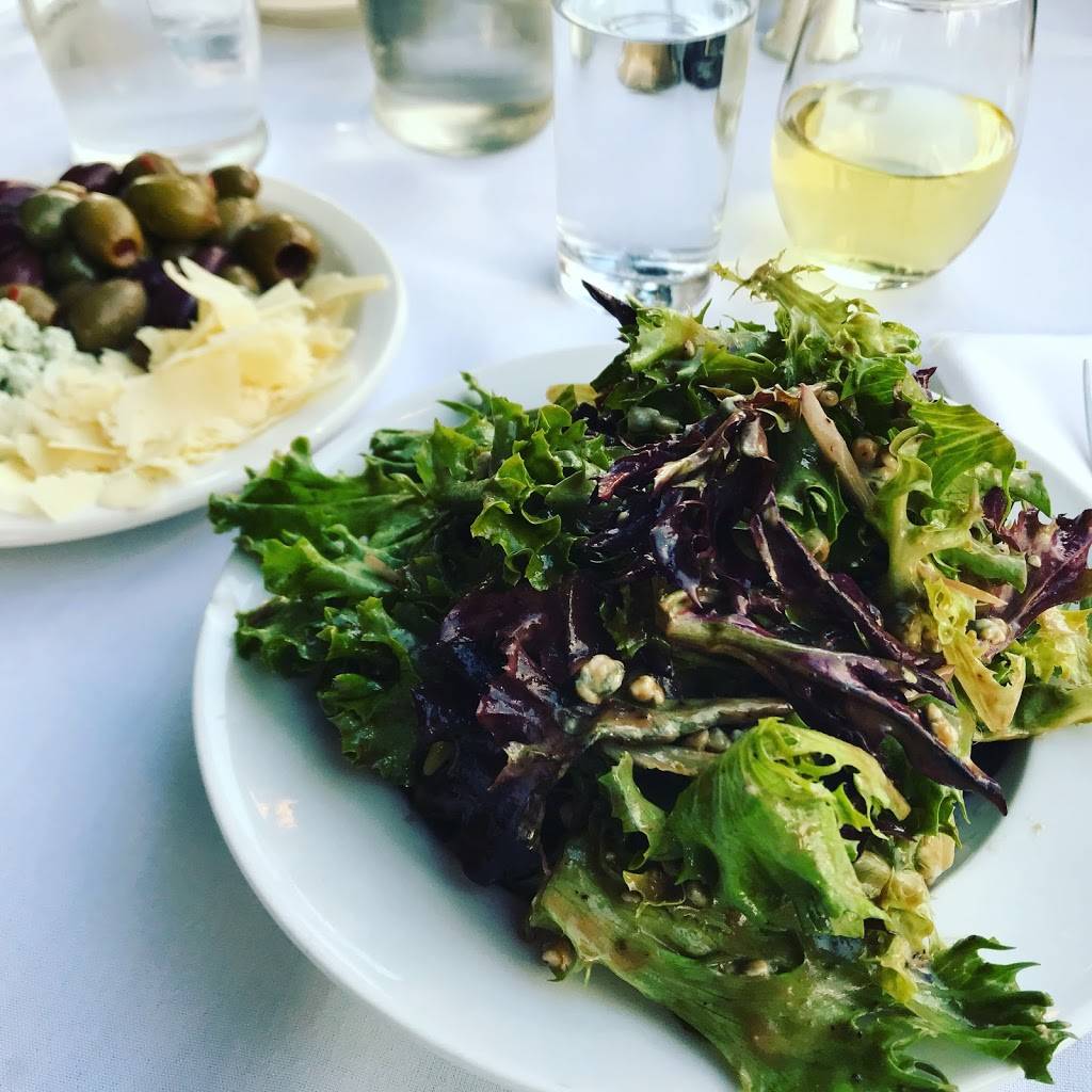 Sugos Spaghetteria | restaurant | 243 Harvard Dr, Edwardsville, IL 62025, USA | 6186594640 OR +1 618-659-4640