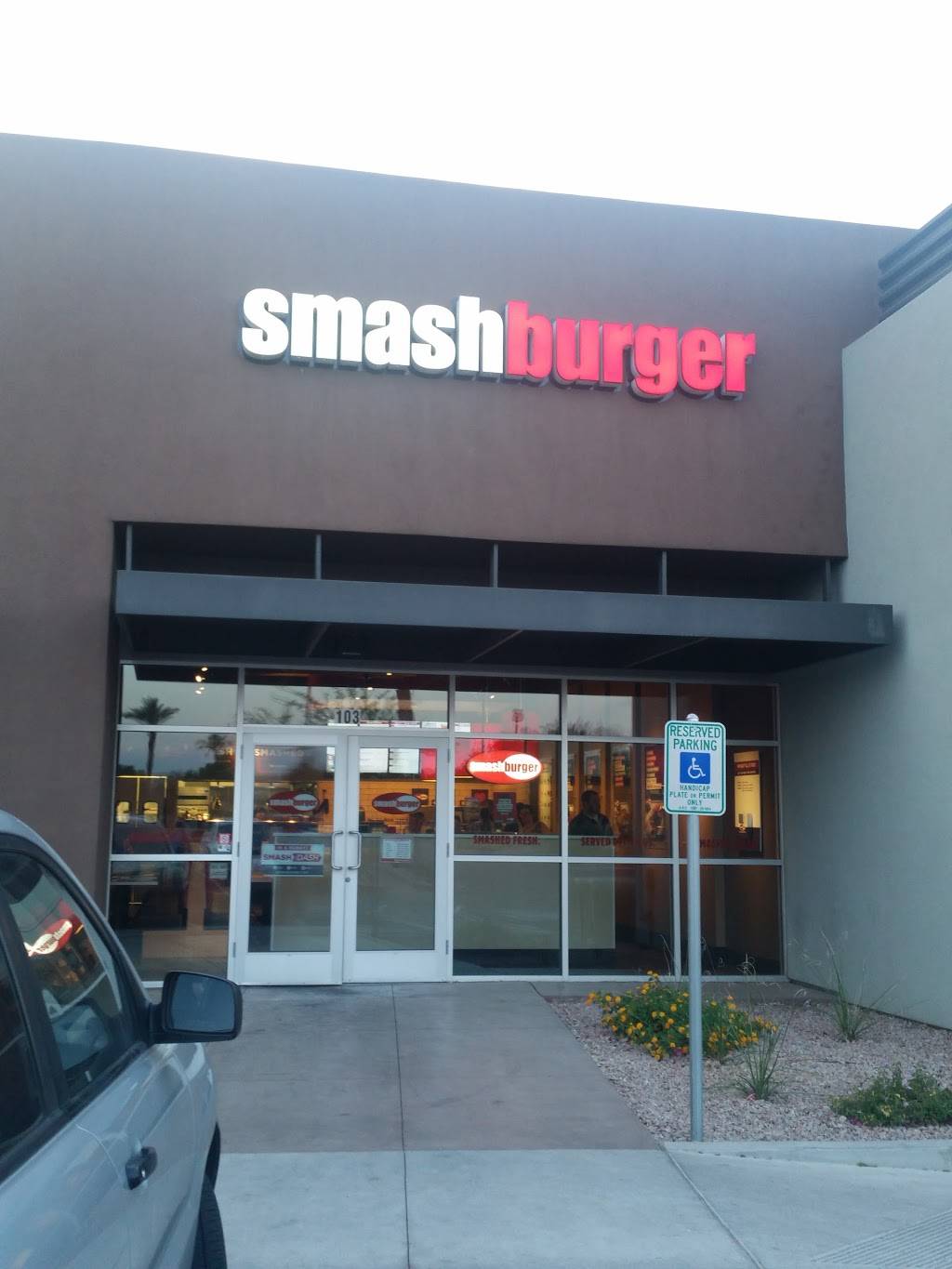 Smashburger | Delivery & Takeout Available | restaurant | 1335 S Alma School Rd, Mesa, AZ 85210, USA | 6238886635 OR +1 623-888-6635
