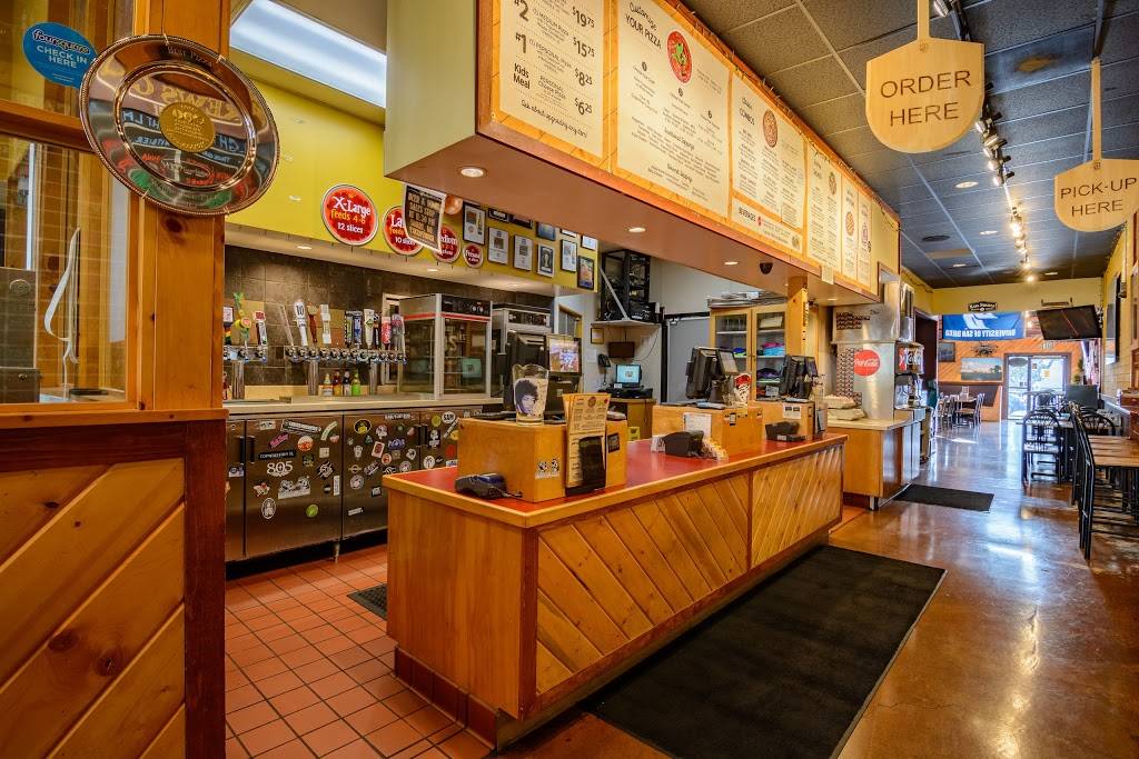 Woodstocks Pizza Pacific Beach | restaurant | 1221 Garnet Ave, San Diego, CA 92109, USA | 8586426900 OR +1 858-642-6900