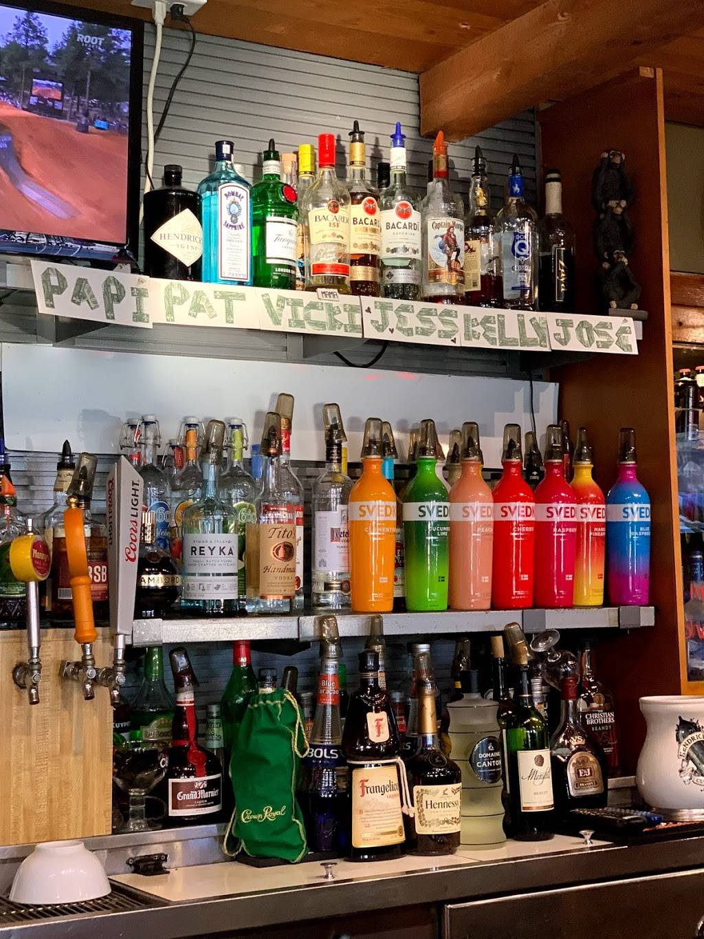 Blinker Tavern | restaurant | 206 Washington Ave N, Kent, WA 98032, USA | 2538502337 OR +1 253-850-2337