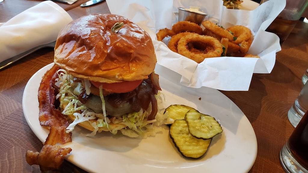 Zinburger | restaurant | 15257 N Scottsdale Rd Suite F150, Scottsdale, AZ 85254, USA | 4802850690 OR +1 480-285-0690