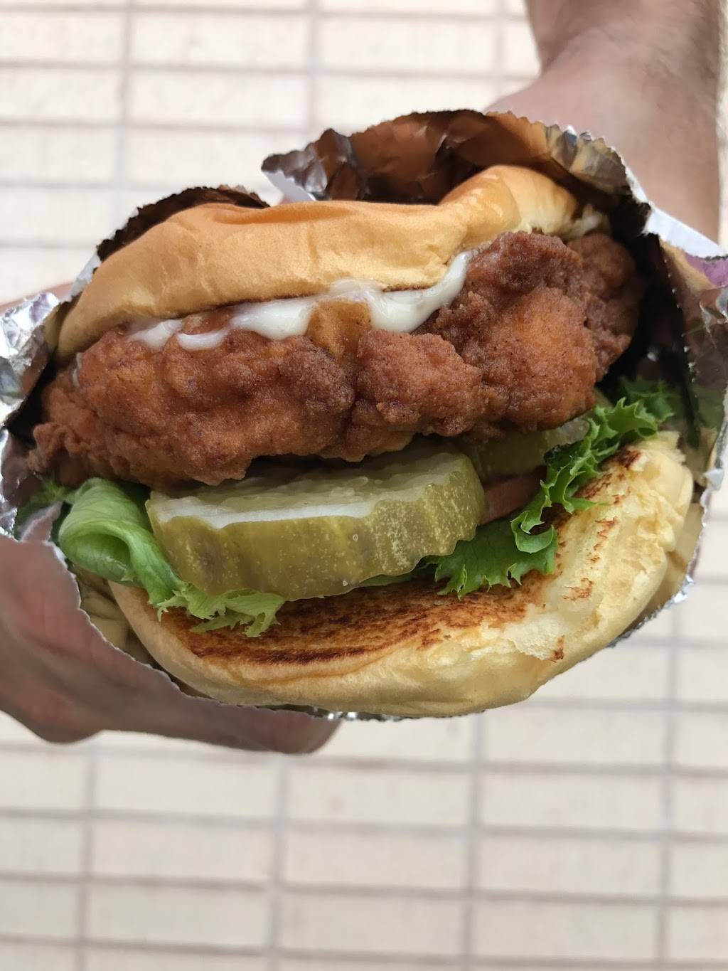 Super Chix | restaurant | 1217 8th Ave Ste 115, Fort Worth, TX 76104, USA | 6823126284 OR +1 682-312-6284