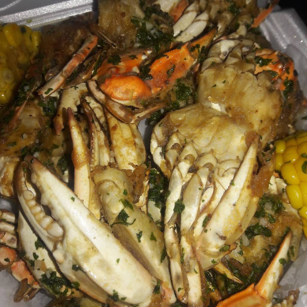 Nadine Vibes Kitchen & Sports Bar | restaurant | 6305 Miramar Pkwy, Miramar, FL 33023, USA | 7542632343 OR +1 754-263-2343