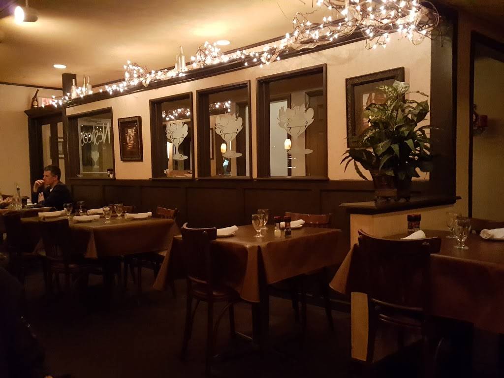 Nesticos | restaurant | 412 N Main St, North Syracuse, NY 13212, USA | 3154585188 OR +1 315-458-5188