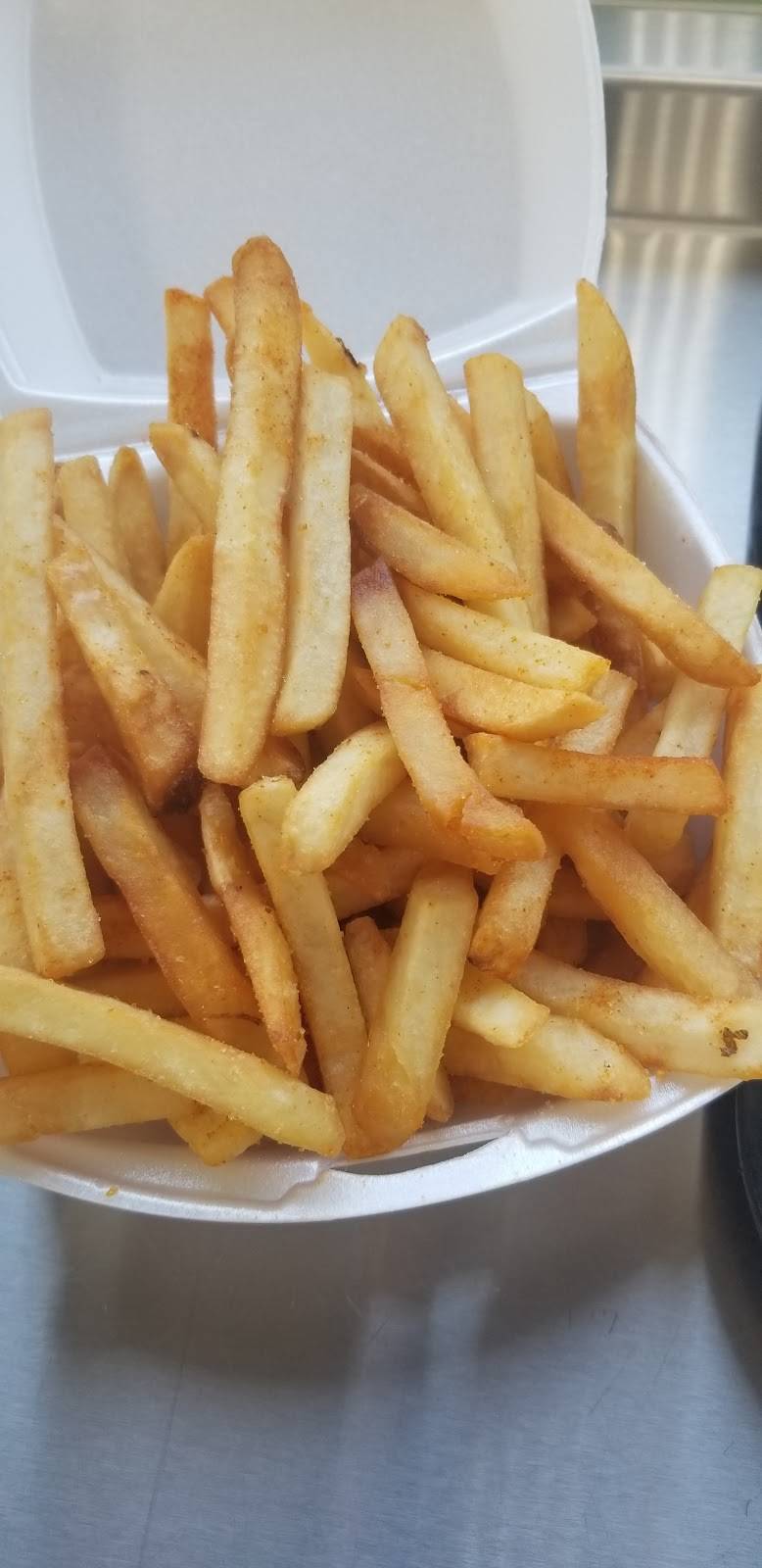 Liberty Shawarma | restaurant | 114 Atlantic Ave, Toronto, ON M6K 1X4, Canada | 4167926767 OR +1 416-792-6767