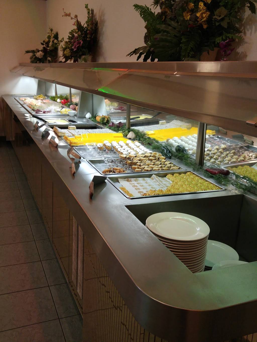 West Garden Buffet | restaurant | 560 West St, Brantford, ON N3R 6K7, Canada | 5197533990 OR +1 519-753-3990