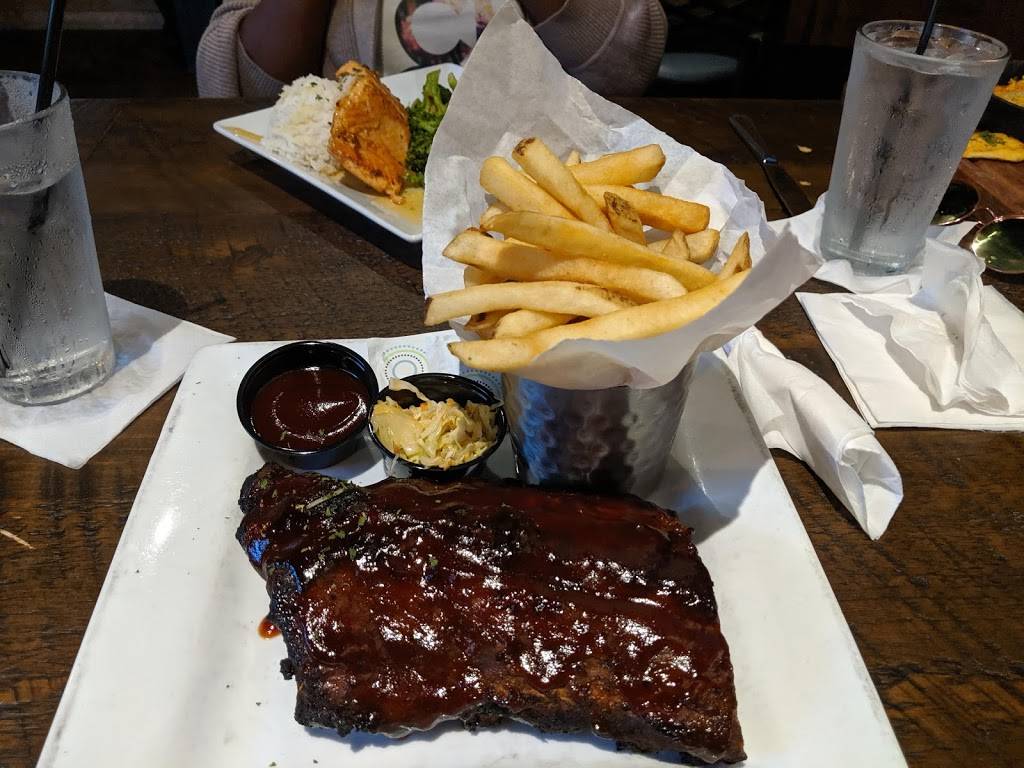 BBR Restaurant | restaurant | 106 Vine St, Columbus, OH 43215, USA | 6143657625 OR +1 614-365-7625