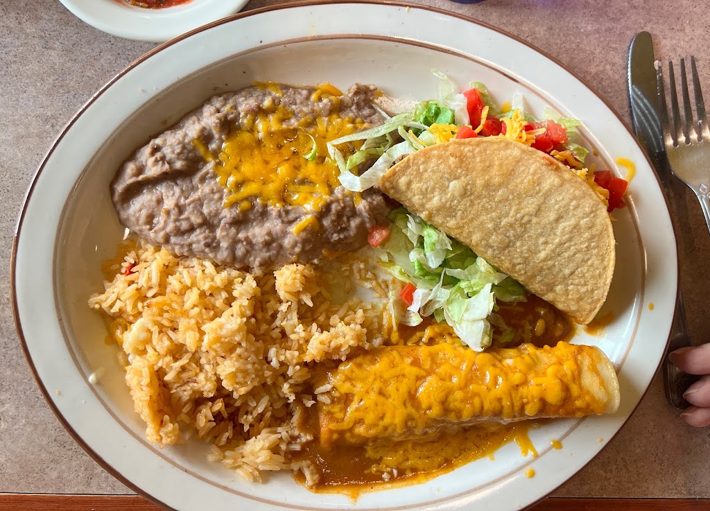 Casa De Oro | restaurant | 900 Golf Course Rd, St Maries, ID 83861, USA | 2082453200 OR +1 208-245-3200