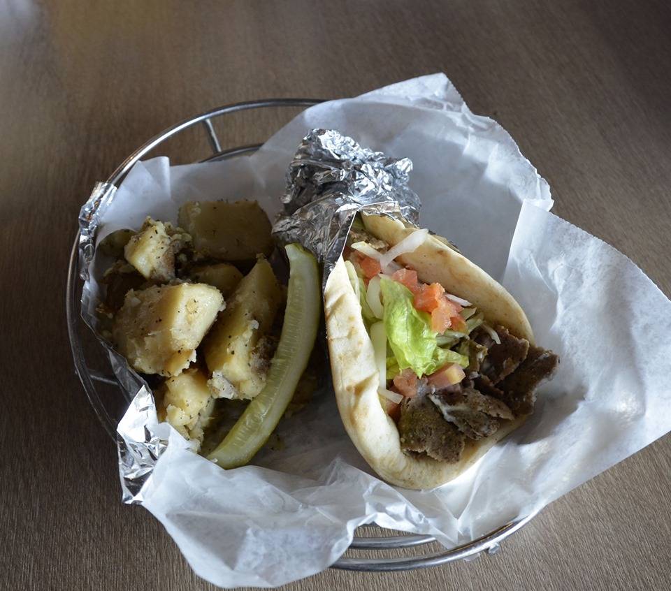 Mannys Mediterranean Grille | restaurant | 1680 Old Towne Rd, Charleston, SC 29407, USA | 8437633908 OR +1 843-763-3908