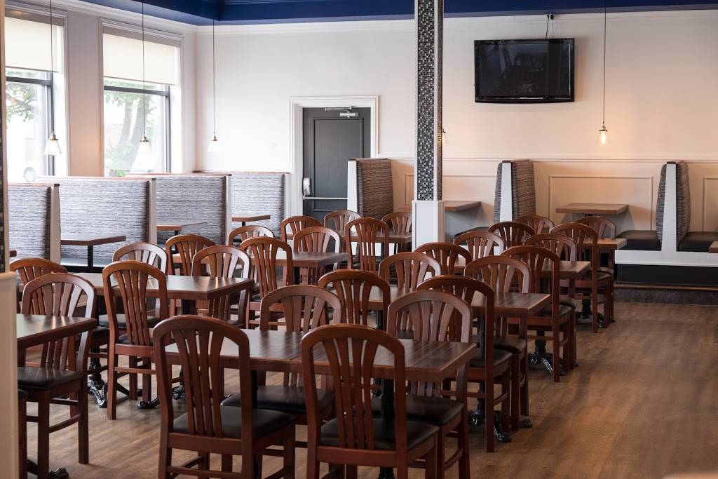 Kavala Taverne Grecque | restaurant | 5588 Avenue Auteuil, Brossard, QC J4Z 1M2, Canada | 4506769641 OR +1 450-676-9641