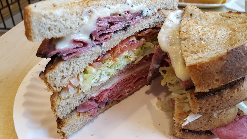 The Goosemen | restaurant | 102 W 4th St, Bethlehem, PA 18015, USA | 6108680176 OR +1 610-868-0176