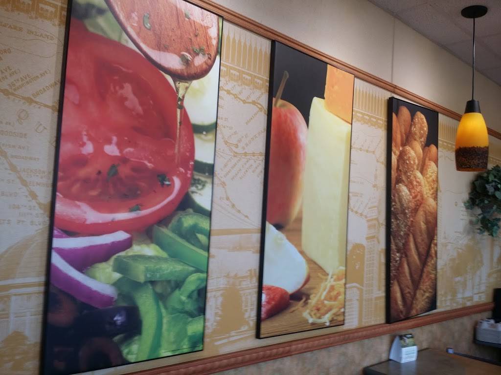 Subway | restaurant | 264 Broadway, Whitehall, NY 12887, USA | 5184992903 OR +1 518-499-2903