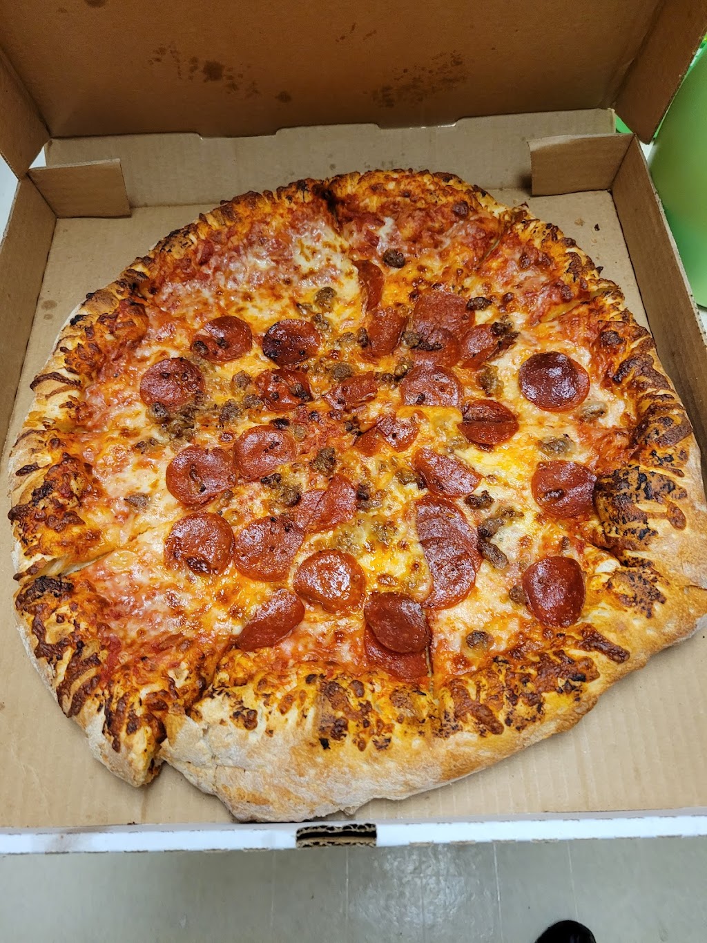 Blackjack Pizza & Salads | meal delivery | 1808 E Colfax Ave, Denver, CO 80218, USA | 3033338811 OR +1 303-333-8811