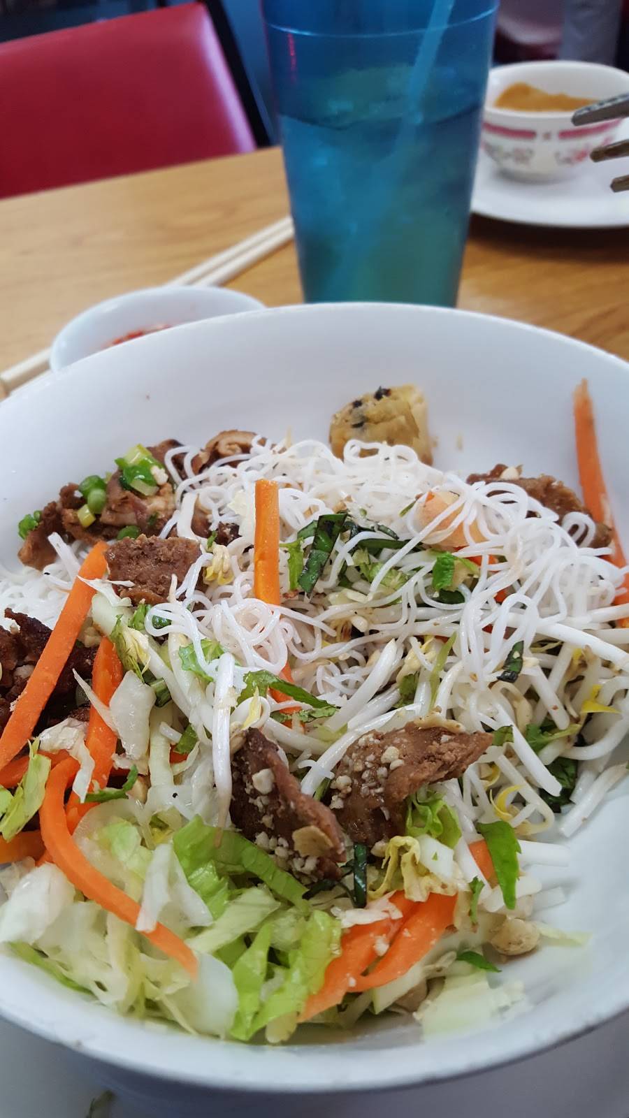 Pho Lotus | restaurant | 1523 S Seneca St, Wichita, KS 67213, USA | 3164257999 OR +1 316-425-7999