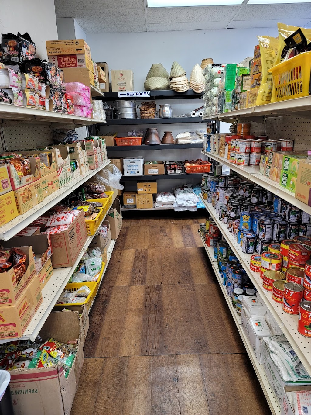 Luang Prabang Market | restaurant | 226 Martha St, Euless, TX 76040, USA | 8173545800 OR +1 817-354-5800