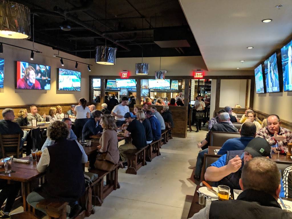 The Tavern at Lakeside | restaurant | 2600 Lakeside Pkwy #100, Flower Mound, TX 75022, USA | 4692933441 OR +1 469-293-3441