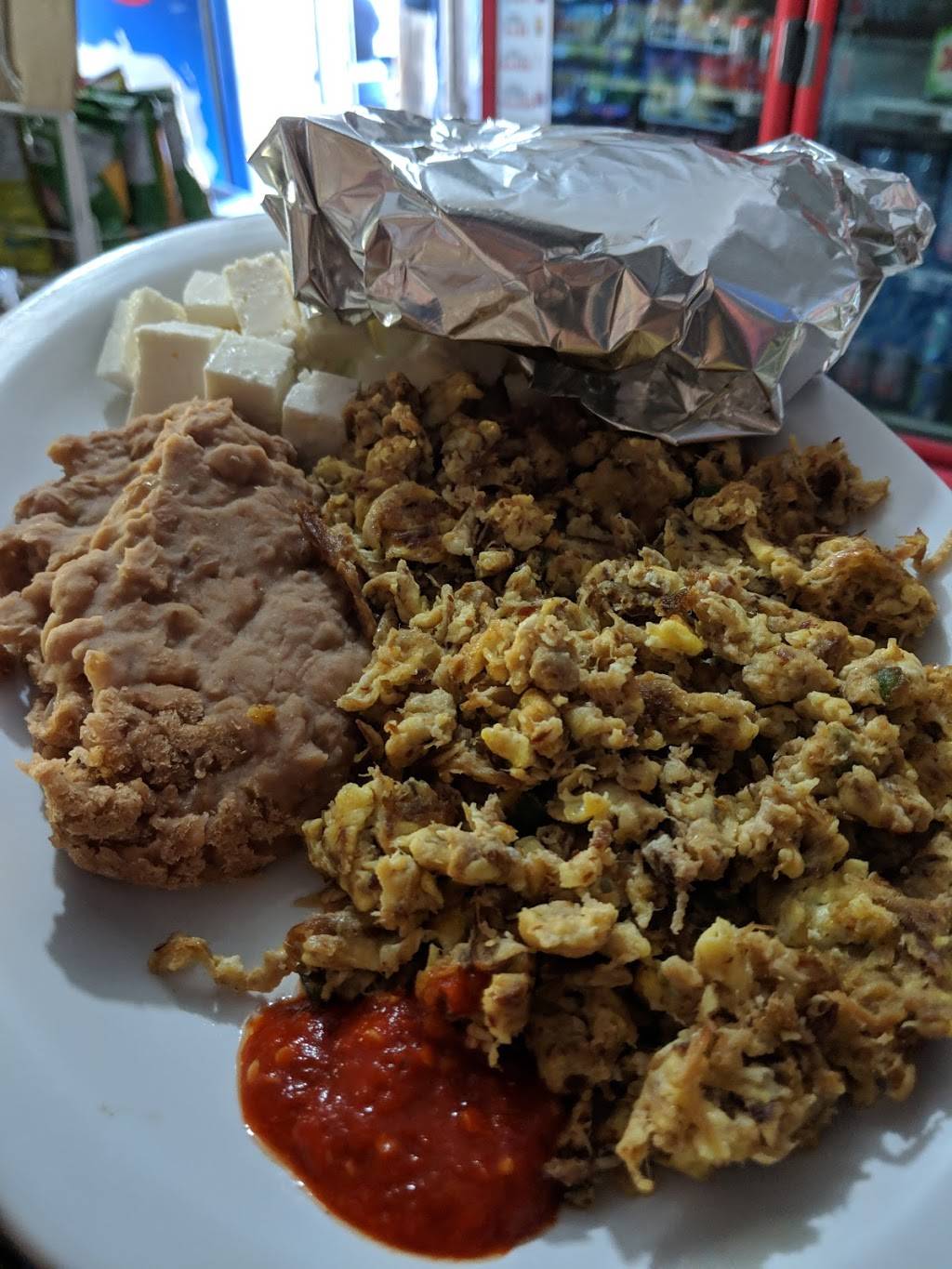 Lonchería Sarita | restaurant | Adolfo de La Huerta 5608, Manuelparedes I, 22620 Tijuana, B.C., Mexico | 016647092885 OR +52 664 709 2885