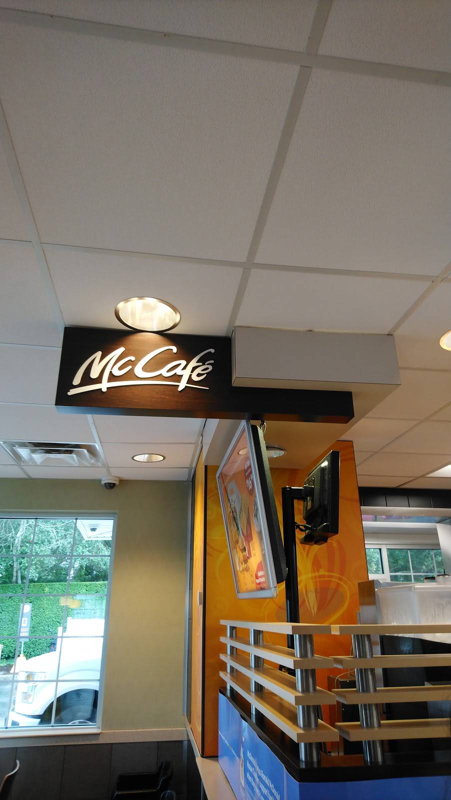 McDonalds | cafe | 307 N Sea Rd, Southampton, NY 11968, USA | 6312836777 OR +1 631-283-6777