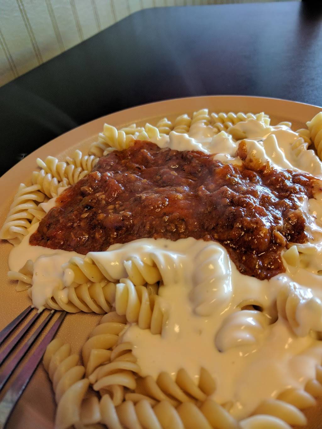 Infinitos Pizza | restaurant | 874 Plaza Blvd, Lancaster, PA 17601, USA | 7172954994 OR +1 717-295-4994