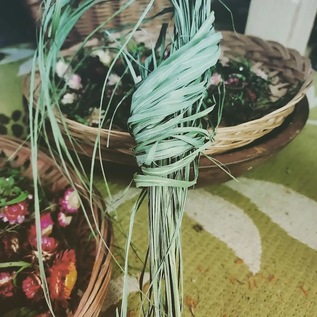 Raw Kurious Kafe | restaurant | 727 Island Ct, Baraboo, WI 53913, USA | 6083939135 OR +1 608-393-9135