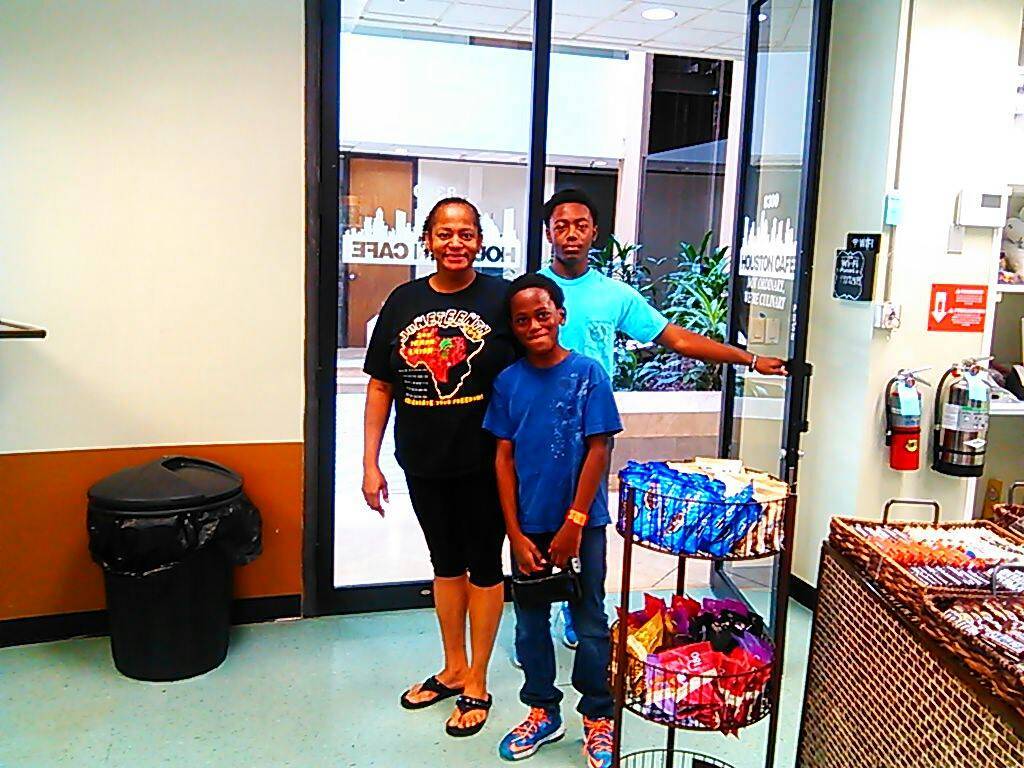 8300 Houston Cafe | restaurant | 8300 Bissonnet St #110, Houston, TX 77074, USA | 7137740573 OR +1 713-774-0573