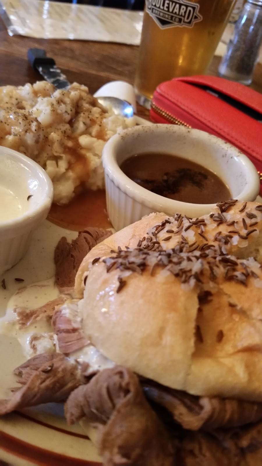 Beef & Brew | restaurant | 293 S Main St, Geneva, NY 14456, USA | 3157897770 OR +1 315-789-7770