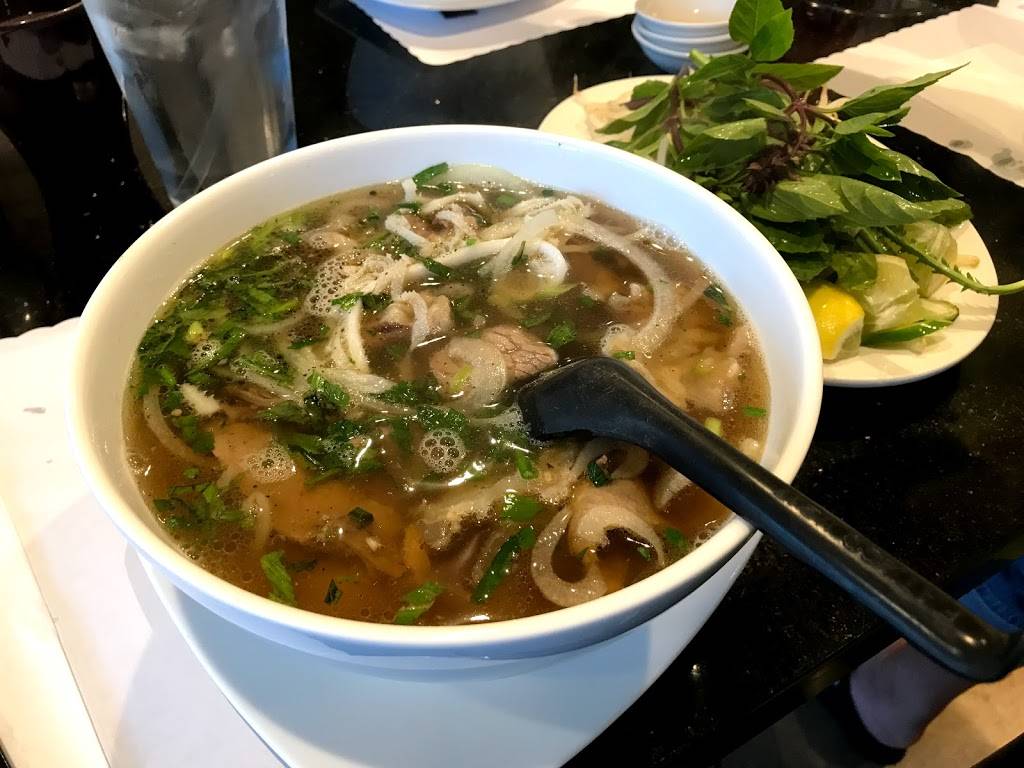 Phở Hoa Soan Bên Thềm Cũ | restaurant | 12111 Brookhurst St DE, Garden Grove, CA 92840, USA | 7146384886 OR +1 714-638-4886