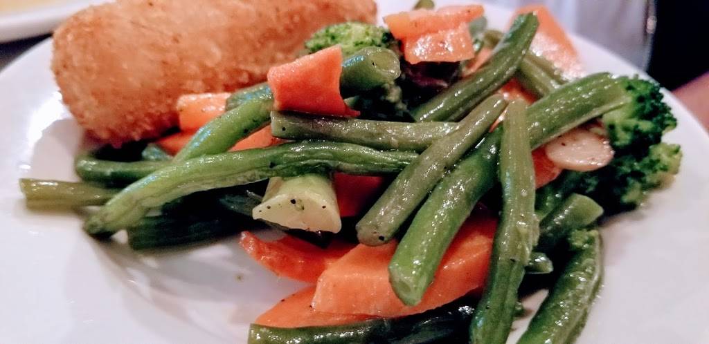 Riviera | restaurant | 1712 Utopia Pkwy, Whitestone, NY 11357, USA | 7183522225 OR +1 718-352-2225