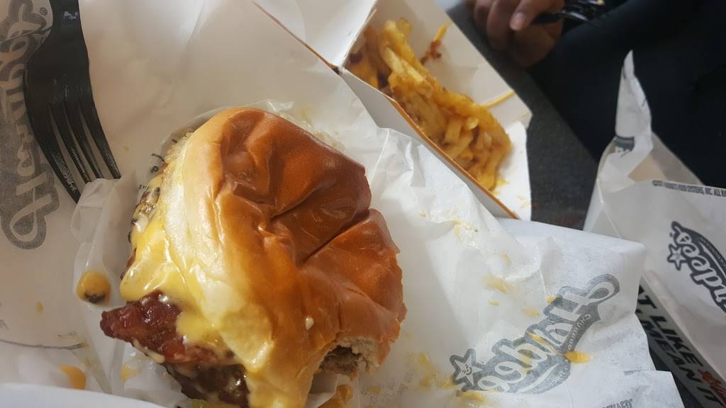 Hardees | restaurant | 1235 S Green Bay Rd, Mt Pleasant, WI 53406, USA | 2626340535 OR +1 262-634-0535