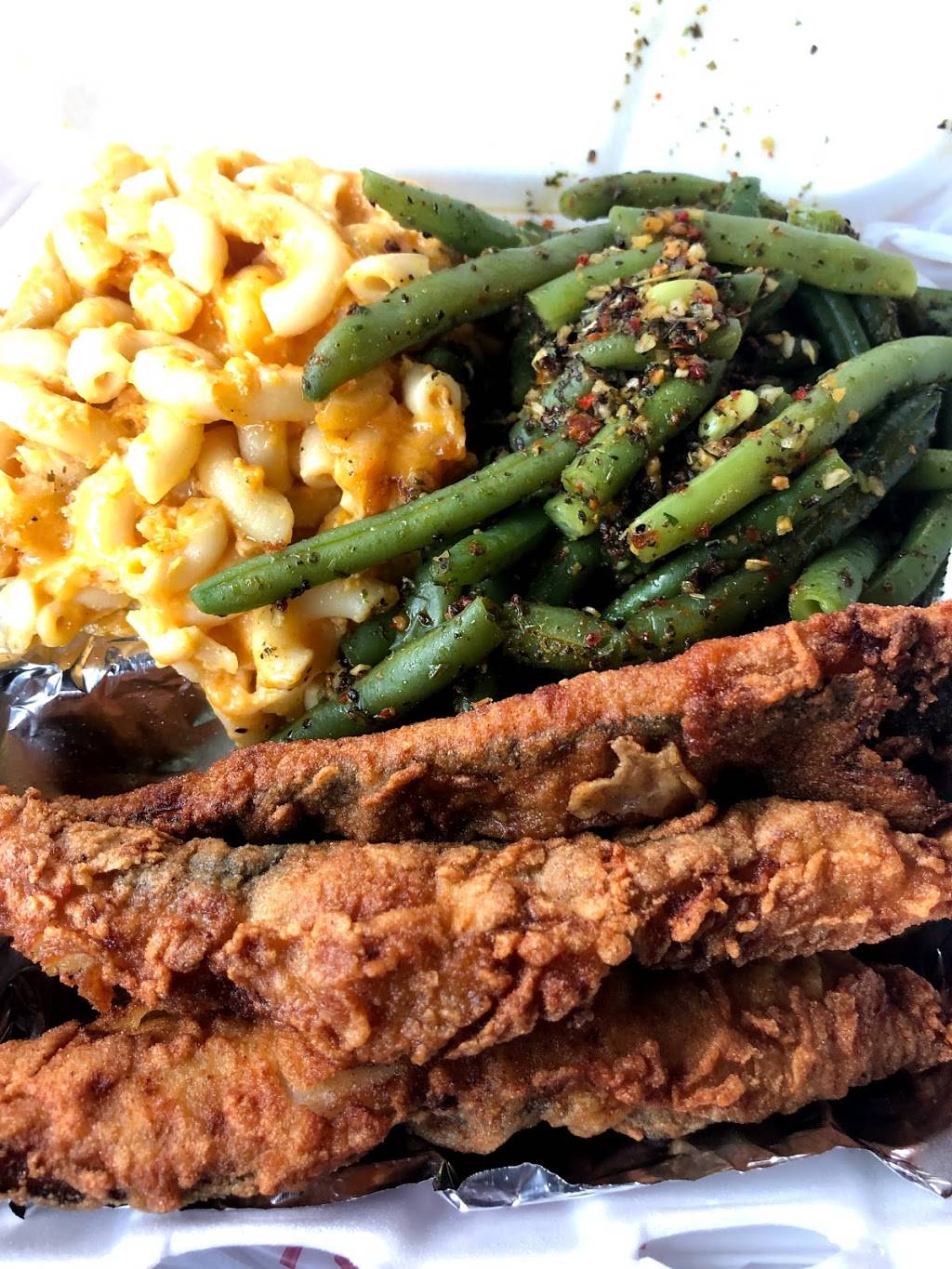 Unique Bites | restaurant | 126 S 45th St, Philadelphia, PA 19104, USA | 2153863800 OR +1 215-386-3800