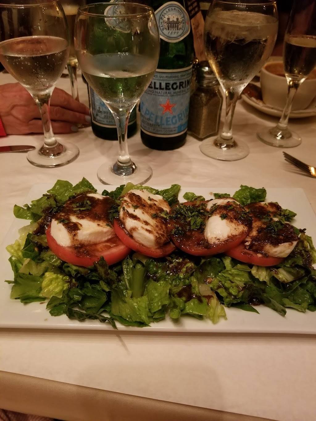 Ristorante Filippo | restaurant | 1917 Ridgelake Dr, Metairie, LA 70001, USA | 5048354008 OR +1 504-835-4008