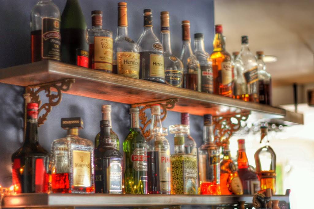 Macs Fish House Provincetown | restaurant | 85 Shank Painter Rd, Provincetown, MA 02657, USA | 5084876227 OR +1 508-487-6227