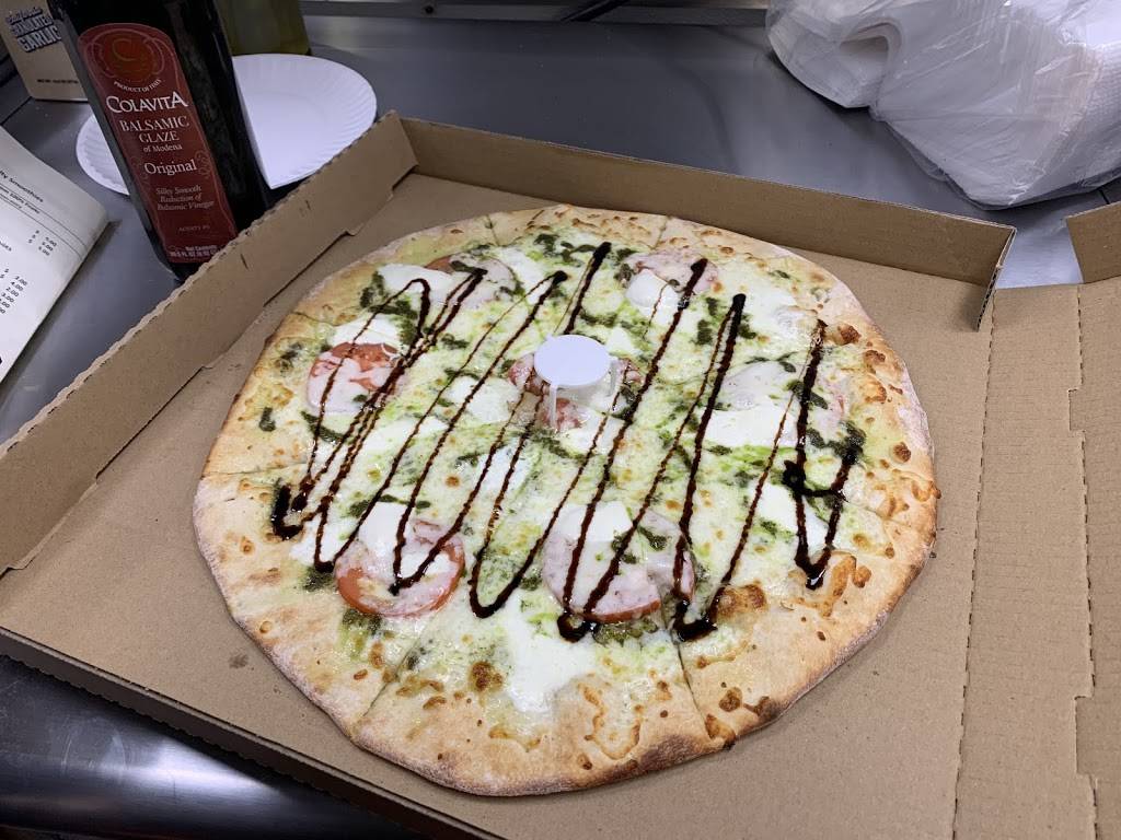 Momo Bistro & brick oven pizza | restaurant | 866 Merriam Ave, Leominster, MA 01453, USA | 9787284999 OR +1 978-728-4999