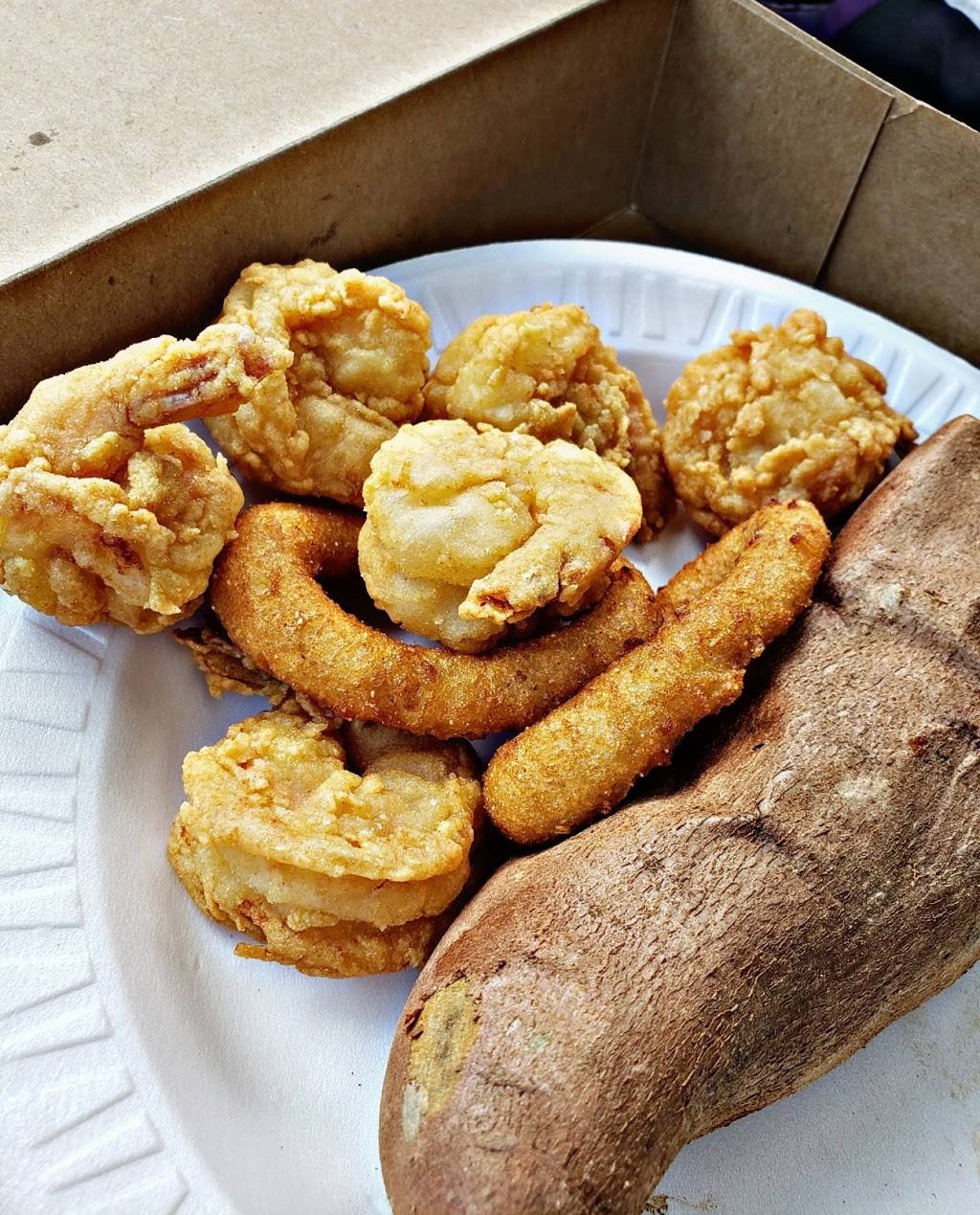 Mayflower Seafood Restaurant | restaurant | 101 Midtown Arc, Madison, NC 27025, USA | 3364270684 OR +1 336-427-0684