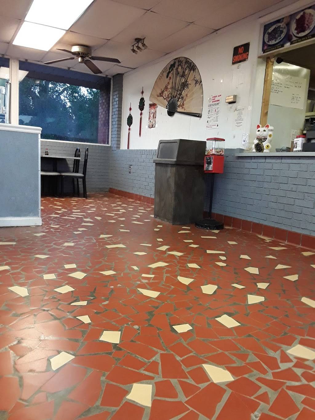 Hot Wok | restaurant | 105 E Franklin St, Sylvester, GA 31791, USA | 2297761196 OR +1 229-776-1196