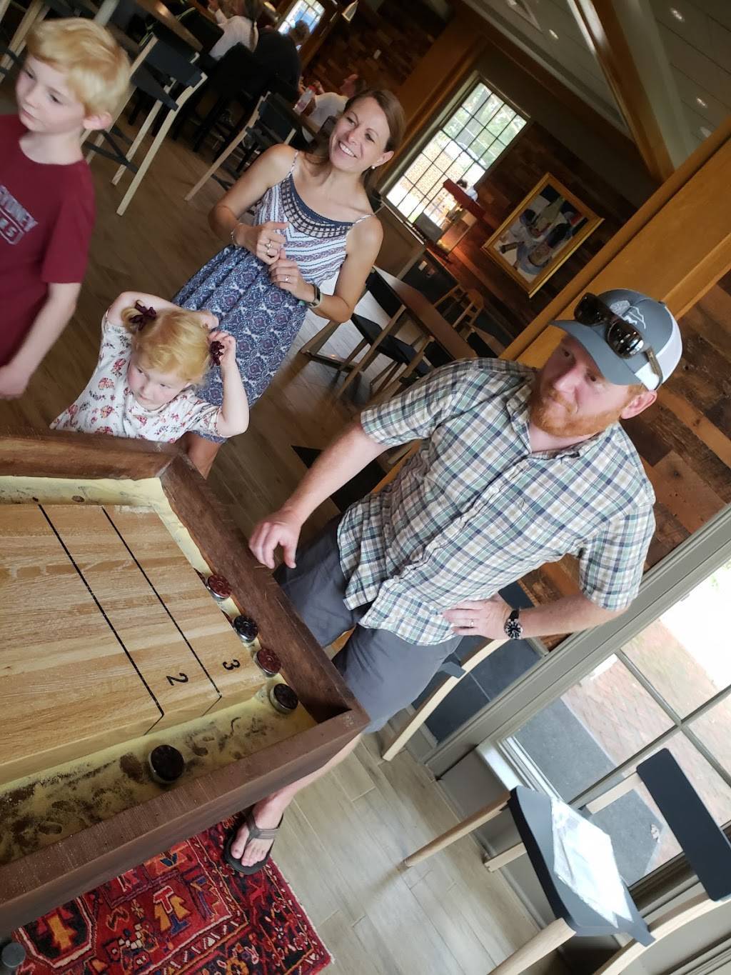 Tiger Inn | restaurant | 1 College Rd, Farmville, VA 23901, USA | 4342236199 OR +1 434-223-6199