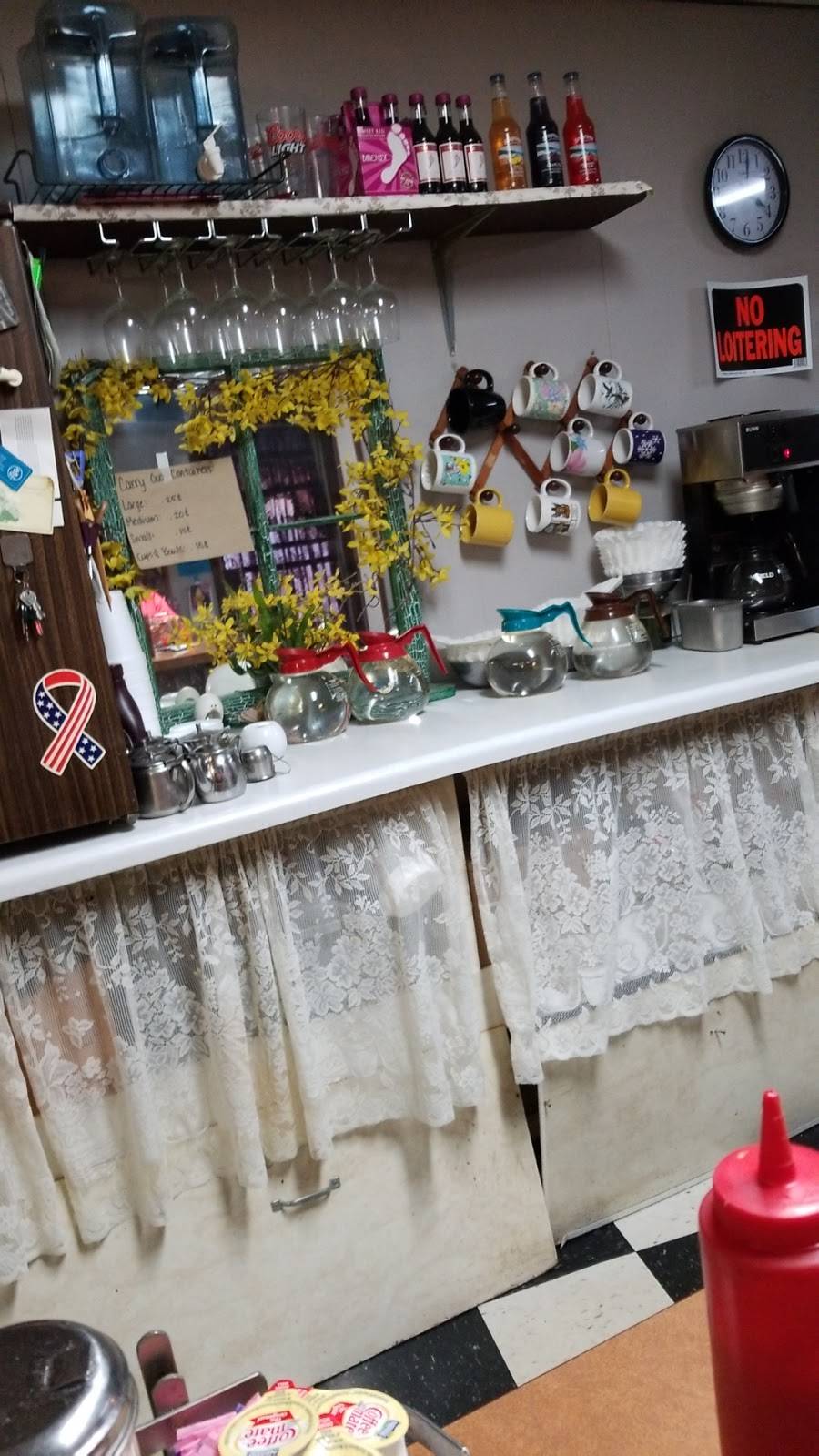 Da Lees Cozy Corner | restaurant | 720 E Main St, Streator, IL 61364, USA | 8156729299 OR +1 815-672-9299