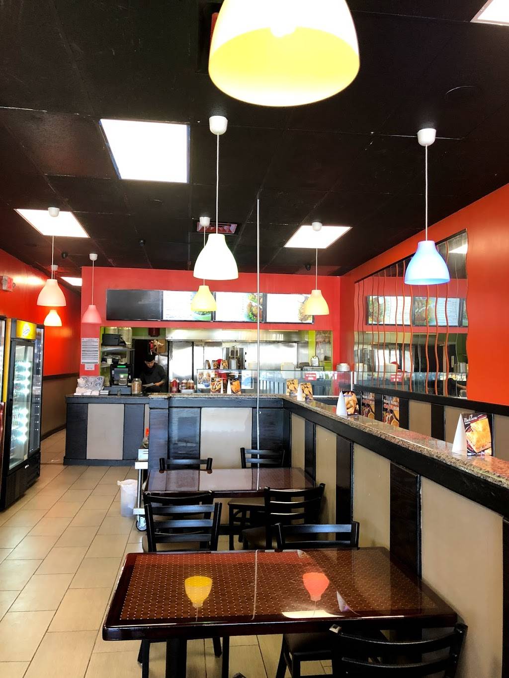 Mix Platters Halal Boys | restaurant | 101 Plaza Center, Secaucus, NJ 07094, USA | 2012102755 OR +1 201-210-2755