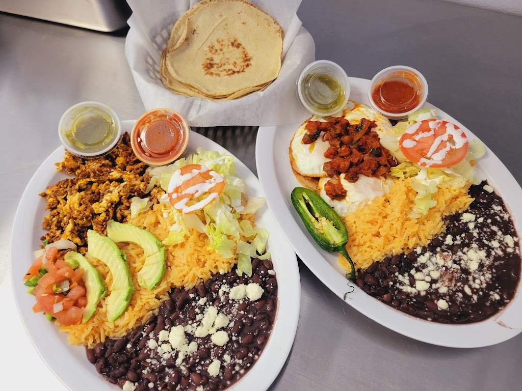 San Juan Mixtepec Restaurante Y Tienda | restaurant | 7560 US-117, Rocky Point, NC 28457, USA | 9106231416 OR +1 910-623-1416