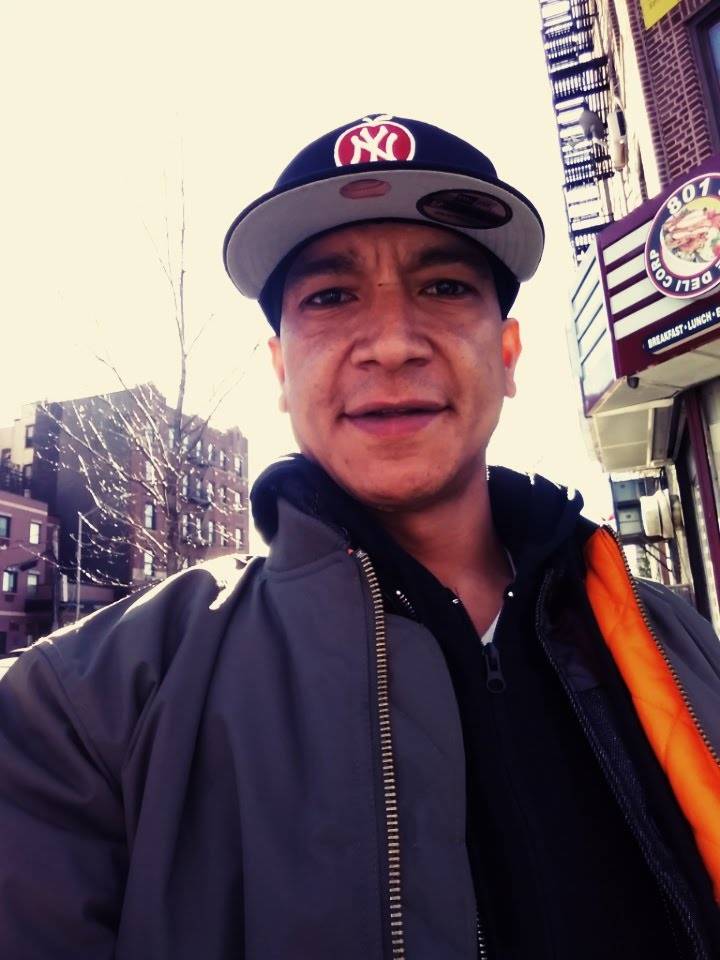 New Pepperonis Pizza | restaurant | 1308 Lafayette Ave, Bronx, NY 10474, USA | 3472705886 OR +1 347-270-5886