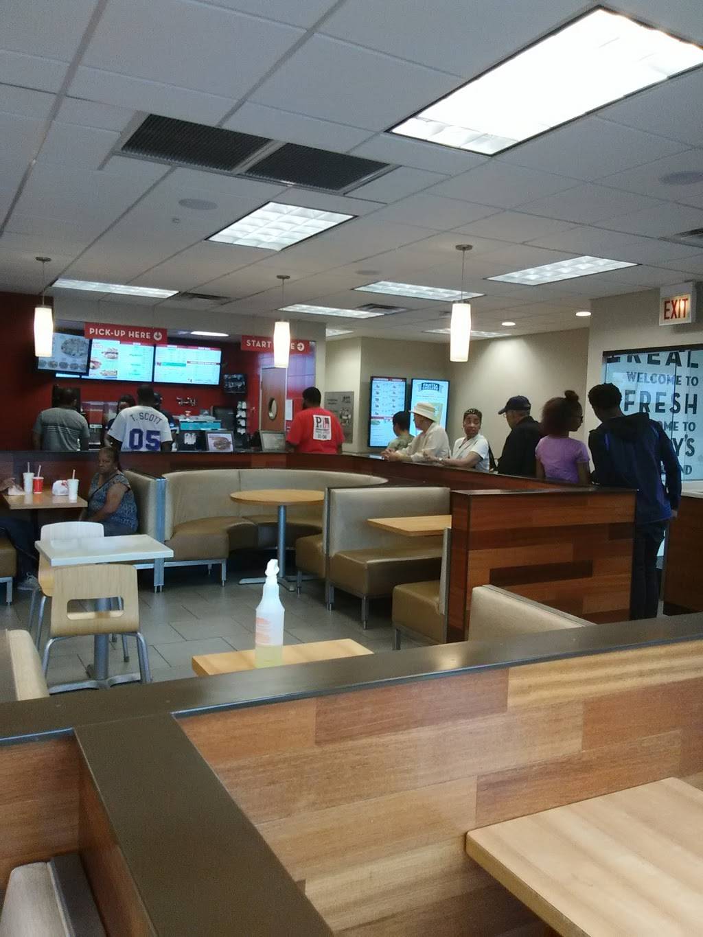 Wendys | restaurant | 8645 S Stony Island Ave, Chicago, IL 60617, USA | 7733758466 OR +1 773-375-8466